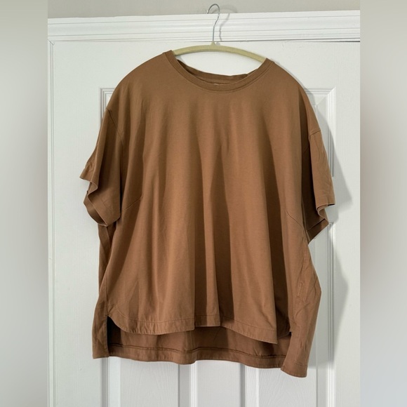 -Athleta Effortless Tee, Size 2X brown boxy short sleeve - Picture 5 of 8